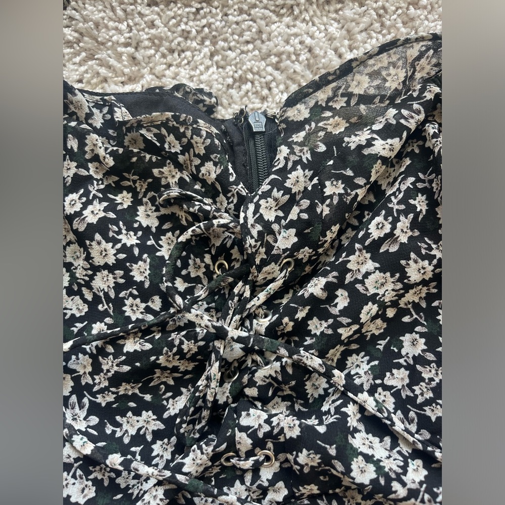 Starlow Tied Dress - Picture 6 of 6